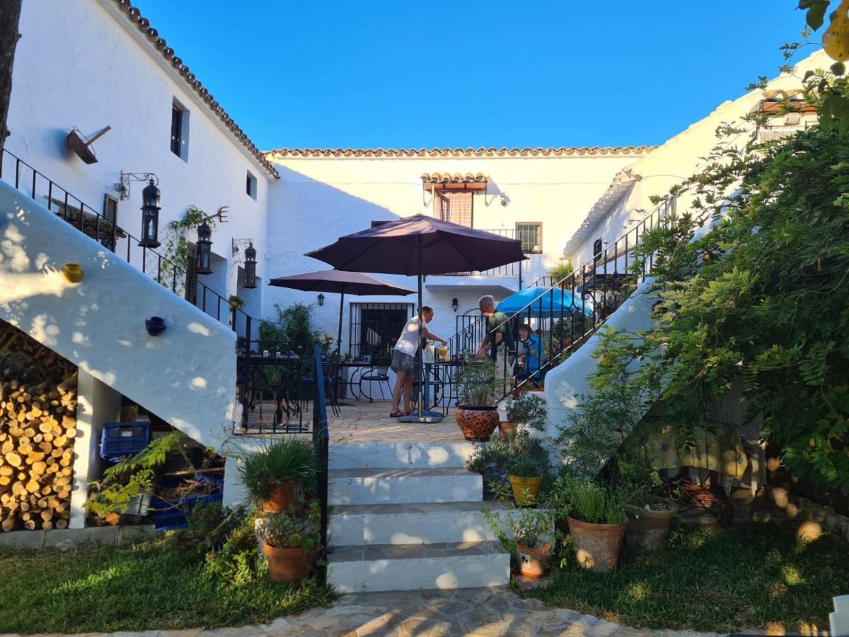 Cortijo La Haza Iznajar