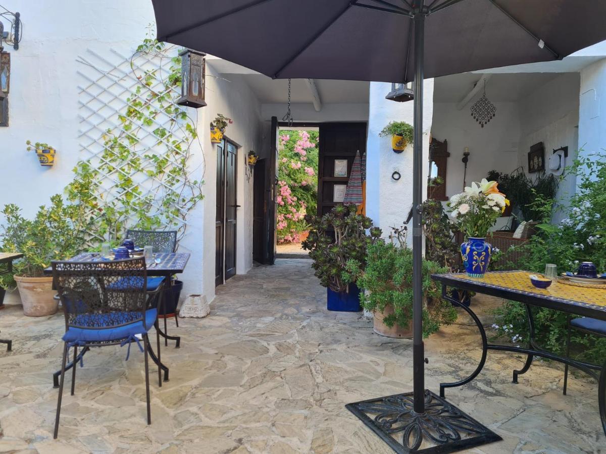 Cortijo La Haza Bed & Breakfast Iznajar