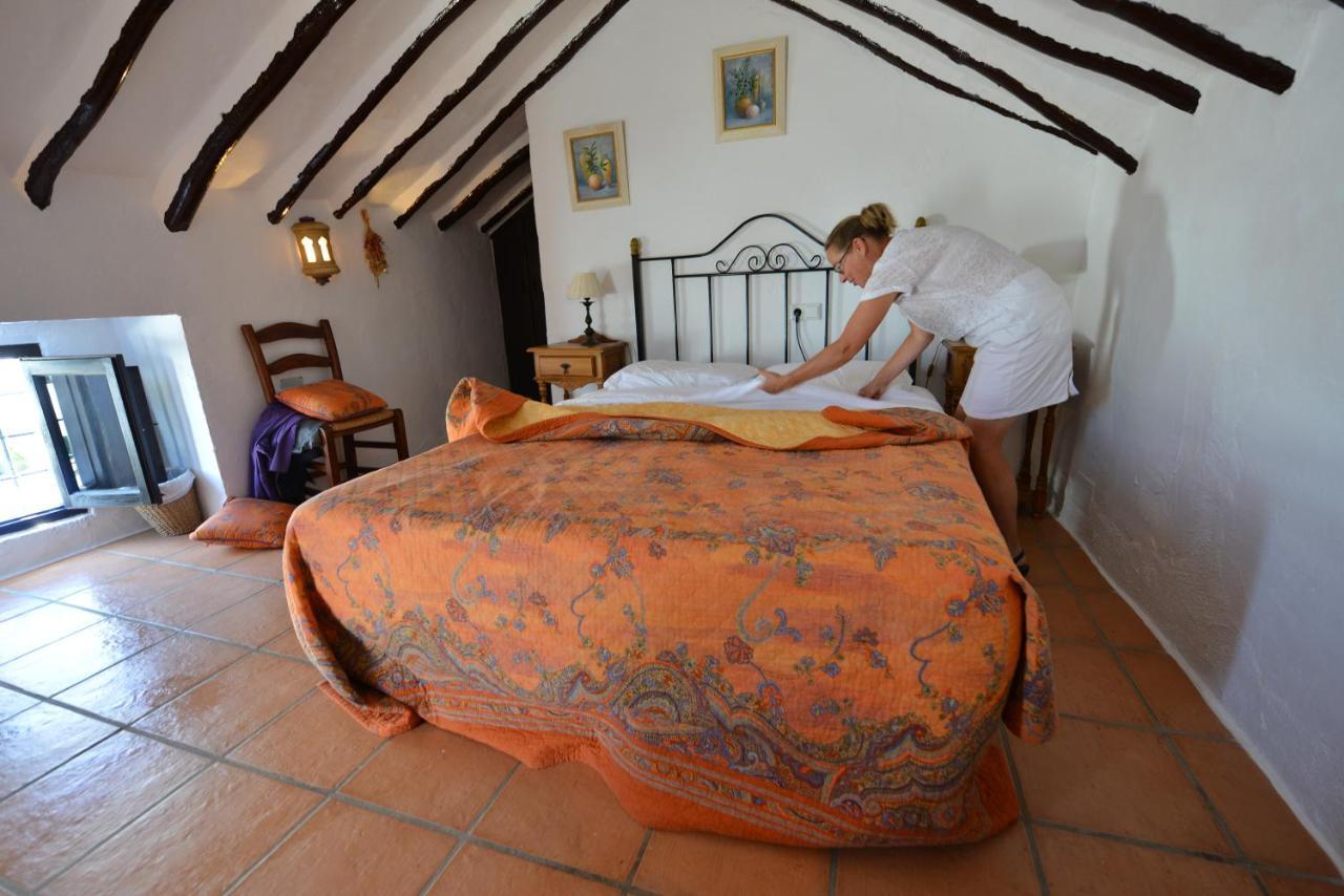 Cortijo La Haza Bed & Breakfast Iznajar